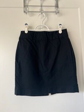 Banana Republic Classic Black Women's Skirt - Tailored A-Line- petite!